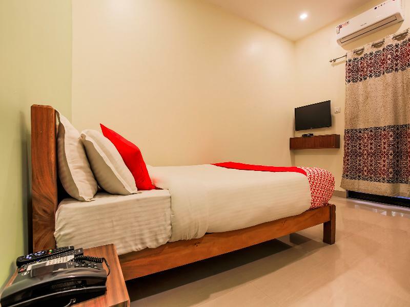 Hotel Baga Bay Bagian luar foto
